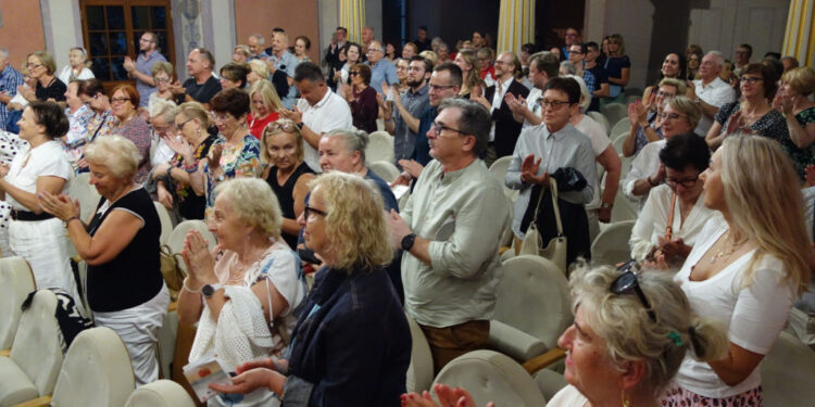 Piękny koncert płockich symfoników w Małachowiance [ZDJĘCIA]