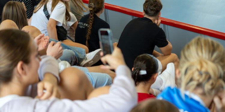 Pierwszy dzień Ogólnopolskiego Turnieju Piłki Ręcznej Kobiet w Płocku [FILM, ZDJĘCIA]