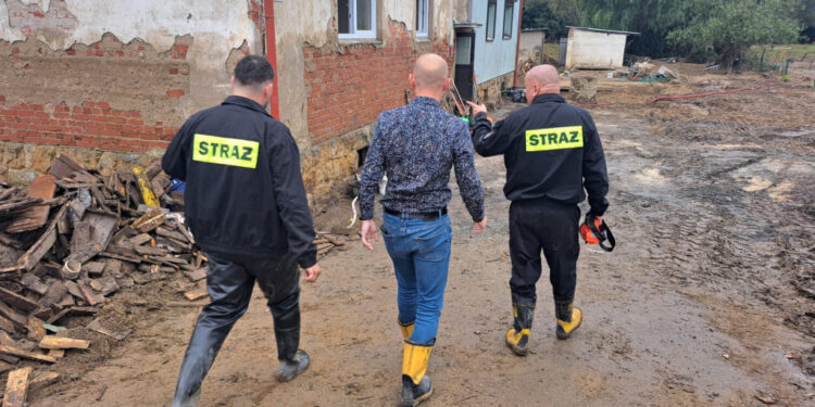 Starosta płocki na terenach po powodzi. „Zaoferowaliśmy wsparcie”