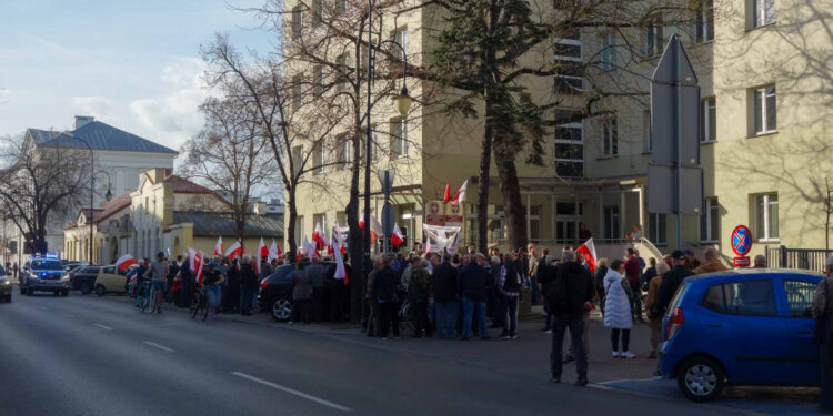 Protest przeciwko Centrum Integracji Cudzoziemców w Płocku [FILM, FOTO]
