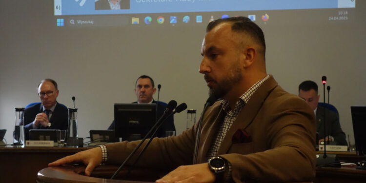 Awantura na Sesji Rady Miasta Płocka. Poszło o Centrum Integracji Cudzoziemców