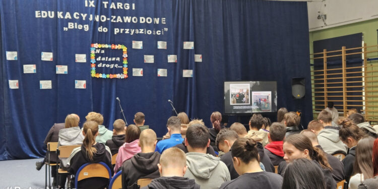 Szukali dla siebie zawodu. Targi edukacyjno-zawodowe w Bergerowej [FOTO]