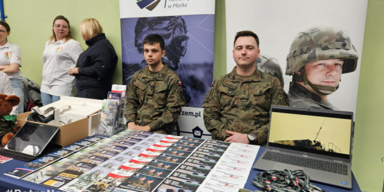 Szukali dla siebie zawodu. Targi edukacyjno-zawodowe w Bergerowej [FOTO]