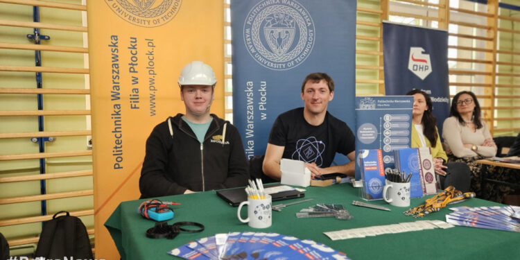 Szukali dla siebie zawodu. Targi edukacyjno-zawodowe w Bergerowej [FOTO]