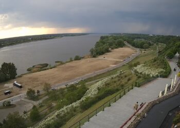 Łowcy Burz ostrzegają: Zbliża się superkomórka burzowa!