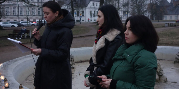 Wiec Ukraiński w Płocku. Była kontrmanifestacja [ZDJĘCIA]