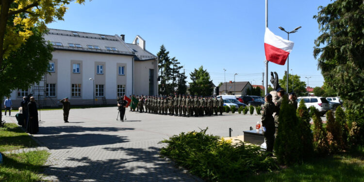 Płocka szkoła już 20 lat kultywuje tradycję 4. Pułku Strzelców Konnych