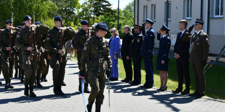 Płocka szkoła już 20 lat kultywuje tradycję 4. Pułku Strzelców Konnych