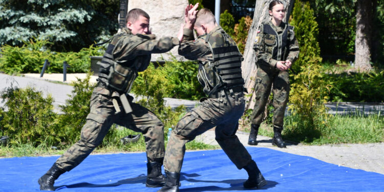 Płocka szkoła już 20 lat kultywuje tradycję 4. Pułku Strzelców Konnych