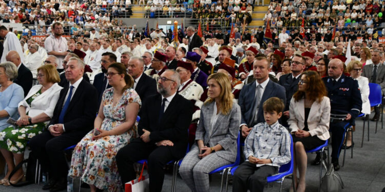 950 lat diecezji płockiej: uroczystości, modlitwa i wezwanie do odpowiedzialności [FILM, ZDJĘCIA]