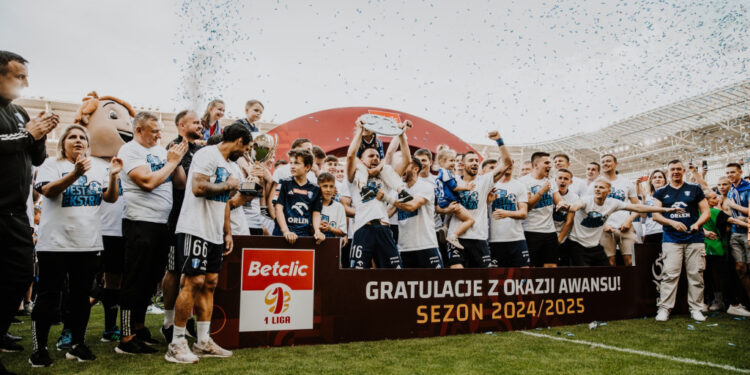 Wisła Płock w ekstraklasie – przeżyjmy to jeszcze raz! [ZDJĘCIA]