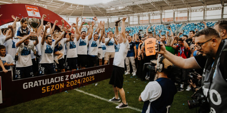 Wisła Płock w ekstraklasie – przeżyjmy to jeszcze raz! [ZDJĘCIA]