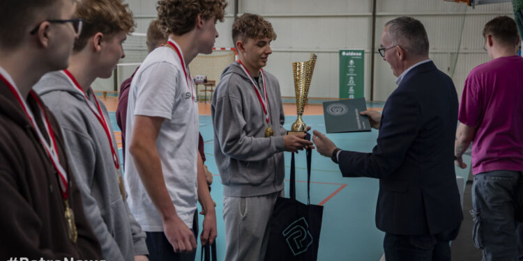 Turniej Piłki Siatkowej o Puchar Prorektora PW Filii w Płocku. Znamy zwycięzców!