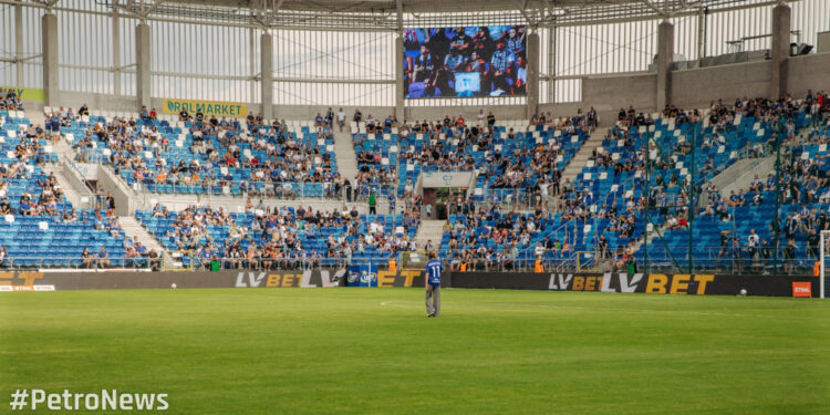 Udany powrót Wisły Płock do Ekstraklasy. Zwycięstwo z Koroną Kielce! [FOTO]