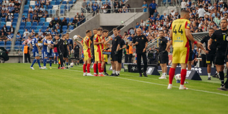 Udany powrót Wisły Płock do Ekstraklasy. Zwycięstwo z Koroną Kielce! [FOTO]