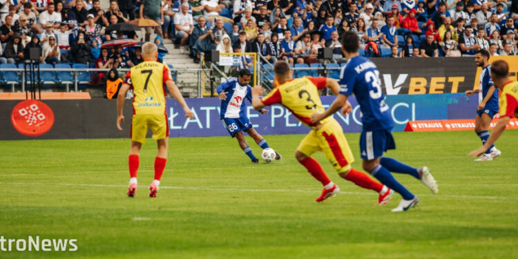 Udany powrót Wisły Płock do Ekstraklasy. Zwycięstwo z Koroną Kielce! [FOTO]