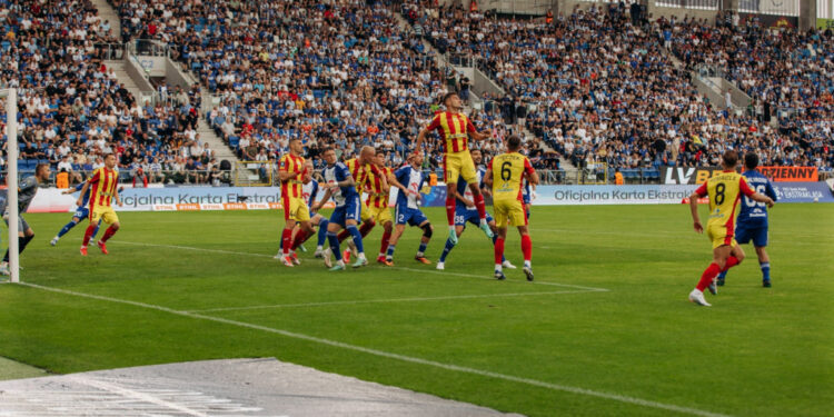 Udany powrót Wisły Płock do Ekstraklasy. Zwycięstwo z Koroną Kielce! [FOTO]