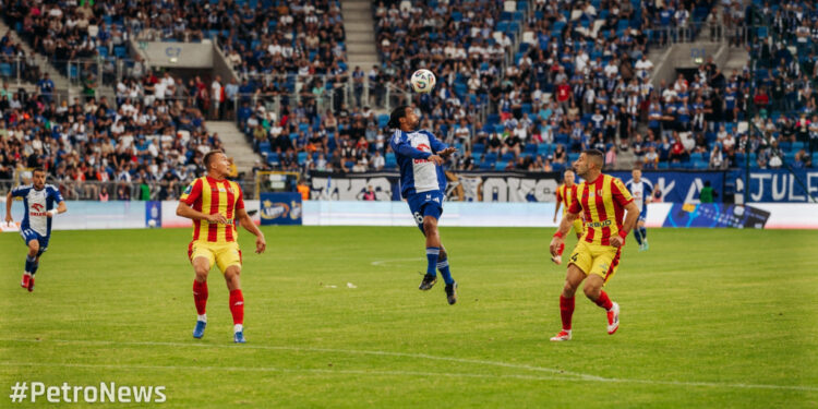 Udany powrót Wisły Płock do Ekstraklasy. Zwycięstwo z Koroną Kielce! [FOTO]