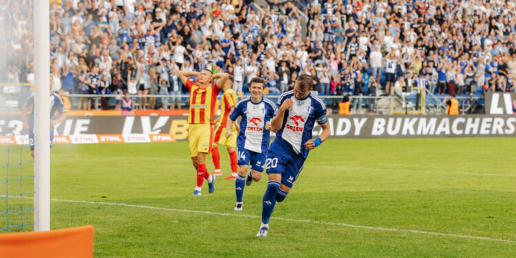 Udany powrót Wisły Płock do Ekstraklasy. Zwycięstwo z Koroną Kielce! [FOTO]