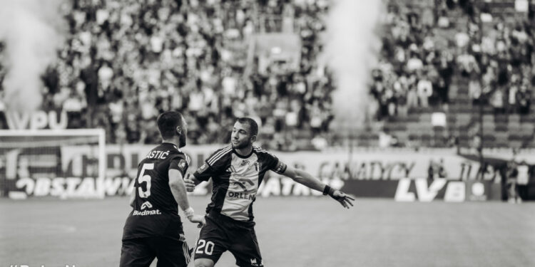 Udany powrót Wisły Płock do Ekstraklasy. Zwycięstwo z Koroną Kielce! [FOTO]