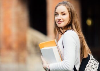 „Mogę Więcej” – Fundacja ORLEN otwiera nabór na stypendia dla podopiecznych pieczy zastępczej