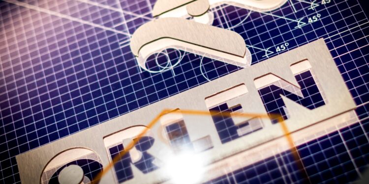 Akcje ORLENU przekroczyły 100 zł – historyczny rekord na warszawskiej giełdzie