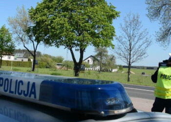 19-latek i 24-latka stracili prawa jazdy. Stanowczo zbyt im się spieszyło