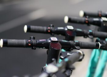 Coraz częściej sprawcami zdarzeń drogowych są… dzieci