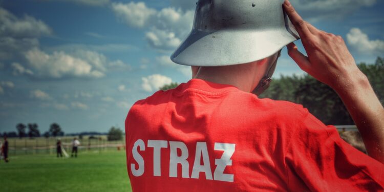 Samorząd wesprze strażaków. Trwa nabór
