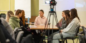 Fakty na tapecie – Młodzież w mediach! [FILM, FOTO]