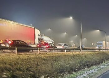 Czołowe zderzenie na „obwodnicy”. Jaki powód?