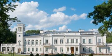 Sanniki inaugurują 45-lecie koncertów chopinowskich. Muzyka, poezja i sztuka w pałacu