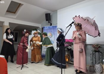 Kobiety w Rogozinie patrzą na siebie z odwagą