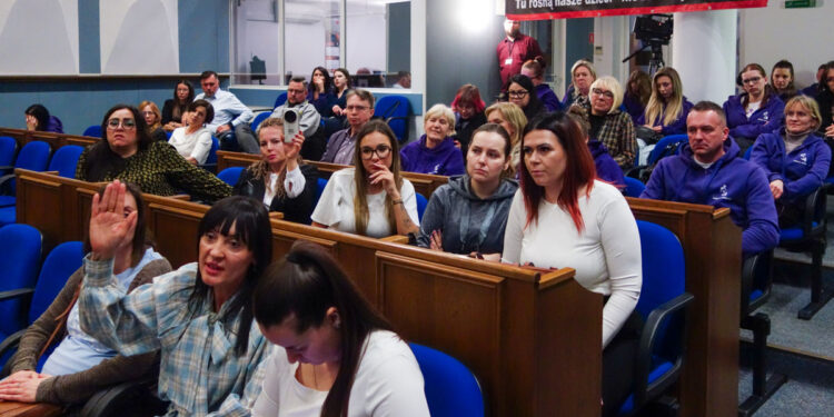 Co dalej z płockimi przedszkolami? Ostra dyskusja podczas sesji rady miasta