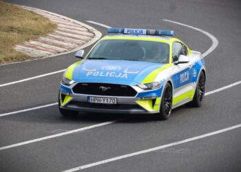 Zapolują Mustangiem na piratów drogowych