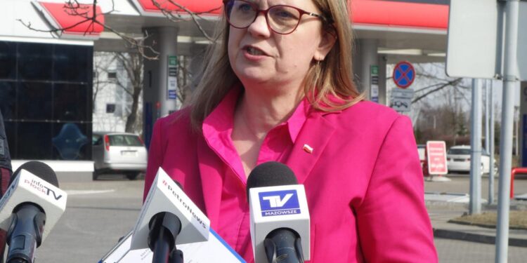 Rosną ceny paliw. Poseł Wioletta Kulpa komentuje sytuację i apeluje o działania rządu