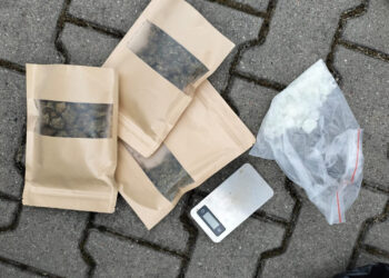 Narkotyki zabezpieczone. Zatrzymano dwie osoby