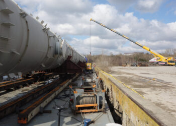 Przewiozą przez płockie ulice gigantyczną kolumnę