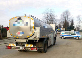 Zostawiał za sobą biały ślad i to nie był jedyny problem