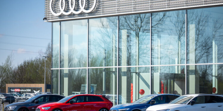 Nowy salon Audi w Płocku otwarty. „To duży krok w rozwoju marki” [FILM]