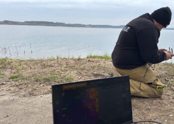 Trwają poszukiwania mężczyzny, który skoczył do Wisły. W akcji dron