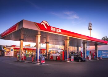 Tańsze paliwo na dłużej. ORLEN przedłuża promocję dla kierowców