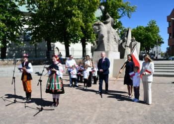 Poruszająca biało-czerwona uroczystość małych Płocczan