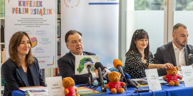 „Kuferek pełen książek” w regionie płockim