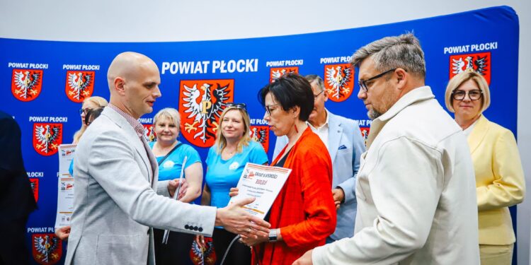 74 lokalne inicjatywy z dofinansowaniem programu „Działaj Lokalnie”