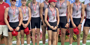Historyczny medal płockich wioślarzy