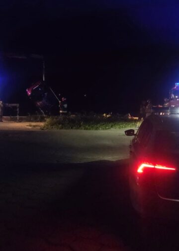 Samochód wjechał do Wisły w Płocku. 18-latka trafiła do szpitala