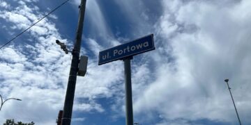 Dziurawa i pokiereszowana. Czy ulica Portowa zostanie wyremontowana?