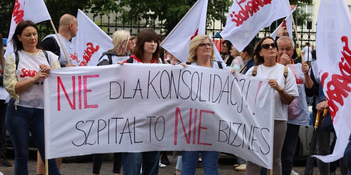 Konsolidacja szpitali w Gostyninie-Zalesiu i Płocku. Rada Dialogu Społecznego bez decyzji, spór trwa
