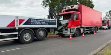 Zderzenie ciężarówek i osobówek na DK 60